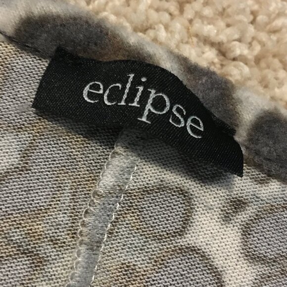 Made in Canada Jaguar Print Soft Dolman Sleeve Top - Small - Picture 9 of 15